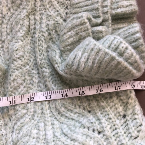 NWT ZARA Bloggers Favorite Knit Ruffle Vest Green - Picture 7 of 10